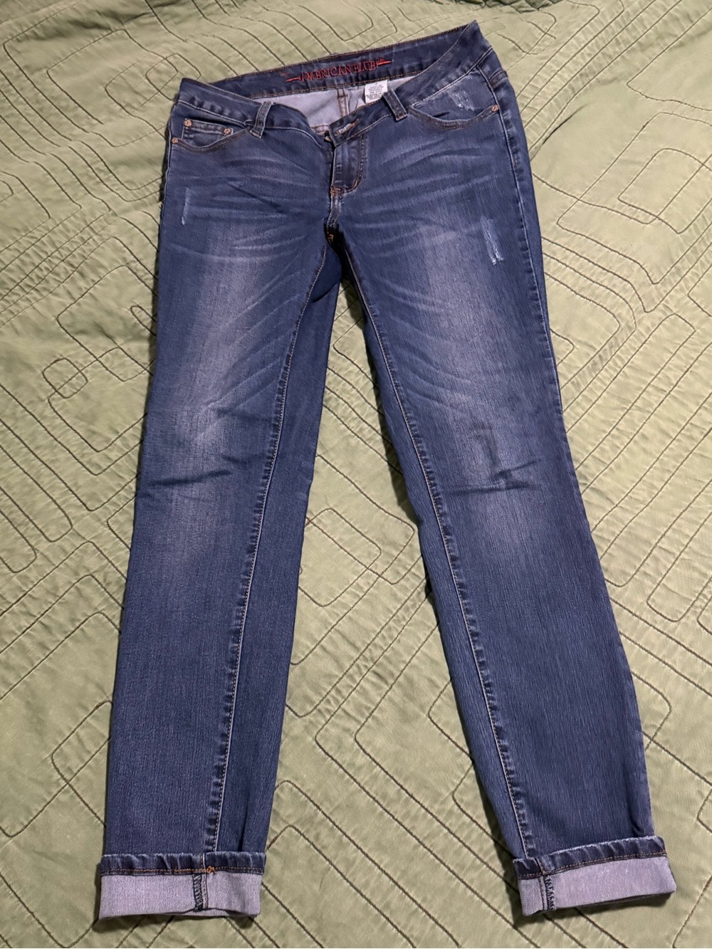 Women's Skinny Jeans in Medium Blue Wash